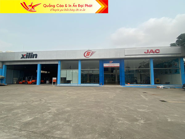 Thi công làm hệ thống biển hiệu của công ty bán máy xe nâng Shente 242A đường 5 mới