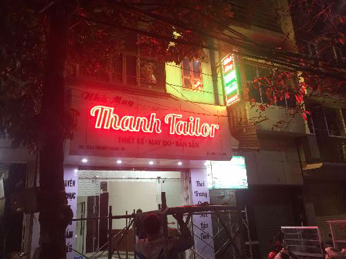 Biển quảng cáo nhà may Thanh Tailor