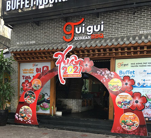 Cổng chào nhà hàng nướng lẩu GUI GUI BBQ