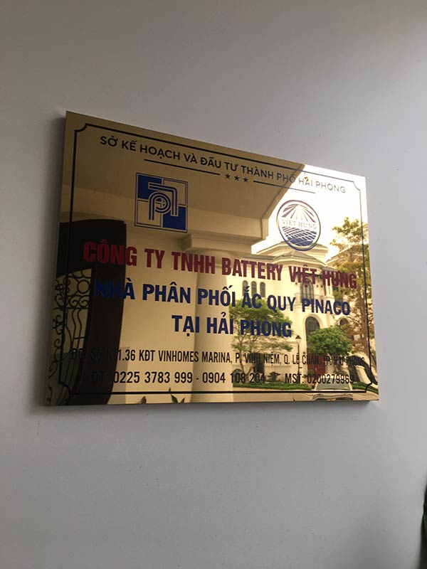 Biển công ty TNHH Battery Việt Hưng